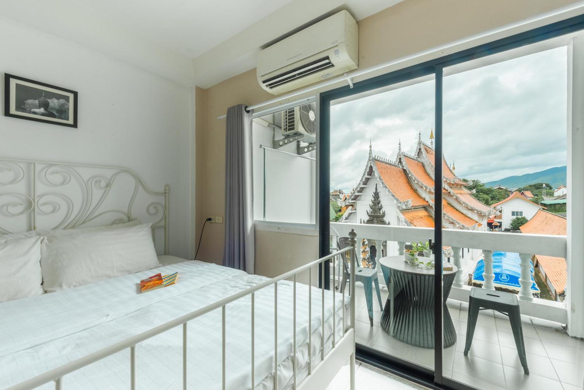 Fav Inn Town Chiang Mai Extérieur photo